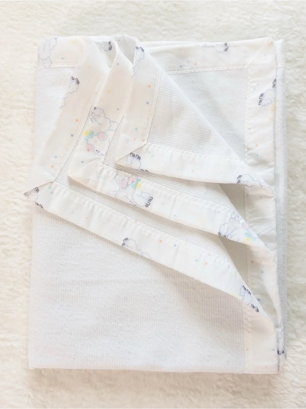 Vintage 90s Crib Blanket Lamb Print Trim White Cotton Baby Blanket 52”x34.5”